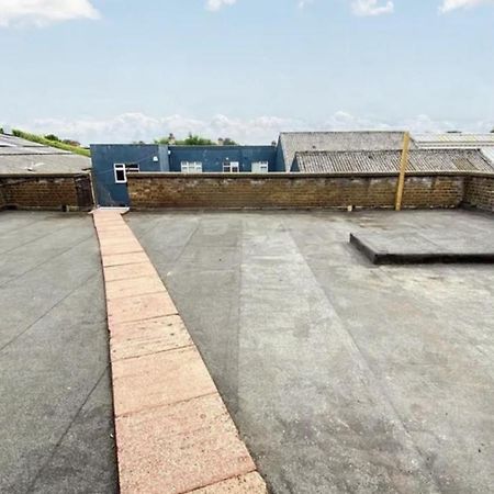 4 Bedroom Property Close To The Harry Potter Studio And Watford Junction Extérieur photo